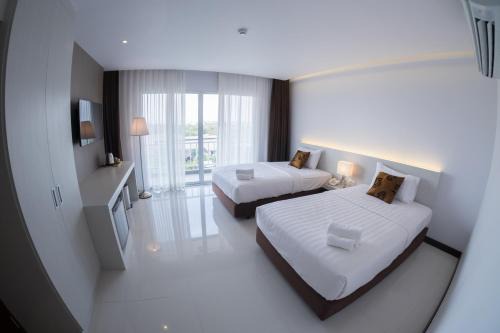 Sing Buri Hotel | Chaisaeng Villa