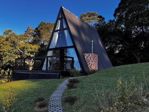 Sao Pedro de Alcantara Ski Chalet | Chalé Bonna hidro lareira e cozinha perto Floripa.
