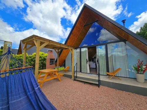 Campo Alegre Ski Chalet | Chalé com banheira de hidromassagem e lareira l Chalé Azul