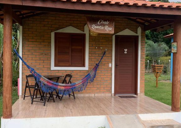 Palmeiras House | Chalé Quartzo no Recanto Diamantina entre Palmeiras e Capão