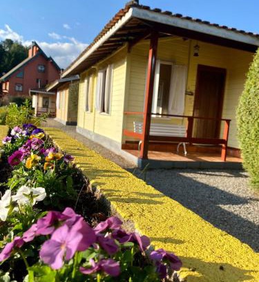 Jardim Europa House | Chalé Recanto das Flores - 5 minutos do Centrinho!