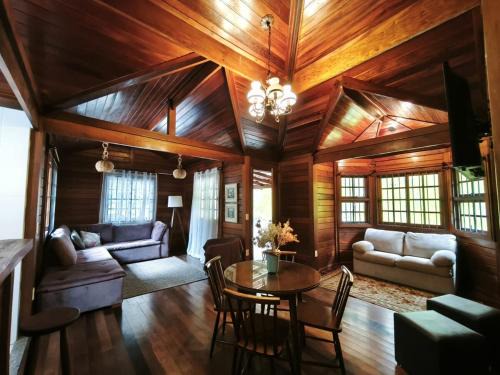 Itaipava Ski Chalet | Chalé vista para Mata Itaipava