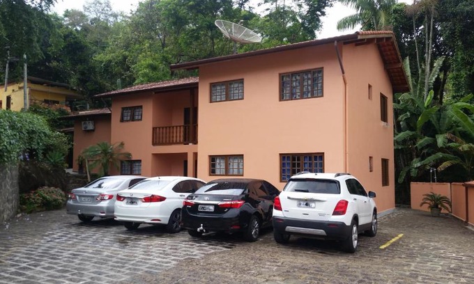 Ilhabela House | Chalés e suítes Lourenço