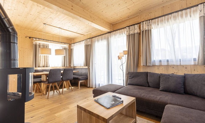 Sankt Georgen am Kreischberg Ski Chalet | Chalet # 55 mit 2 Schlafzimmer, Sauna & Whirlpool