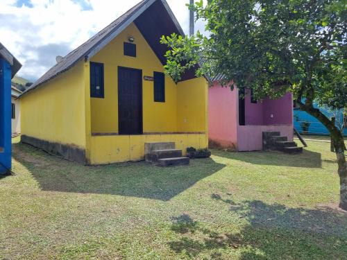 Casimiro de Abreu Cabin | Chale Flores de Sana
