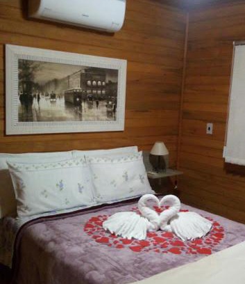 Canela Ski Chalet | Chalé Rosa