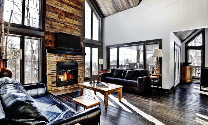 Stoneham Ski Chalet | Chalet 02 Chemin Blanc by Les Chalets Alpins
