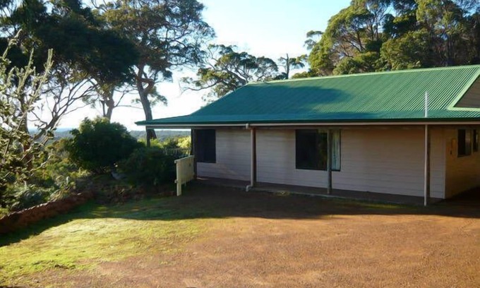 Augusta Ski Chalet | chalet 1 leeuwin ridge chalets