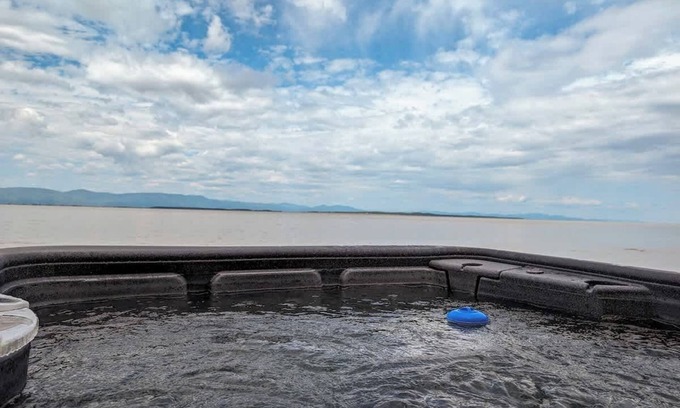 Cap-Saint-Ignace Ski Chalet | Chalet #11 Waterfront with Spa, Wifi & AC