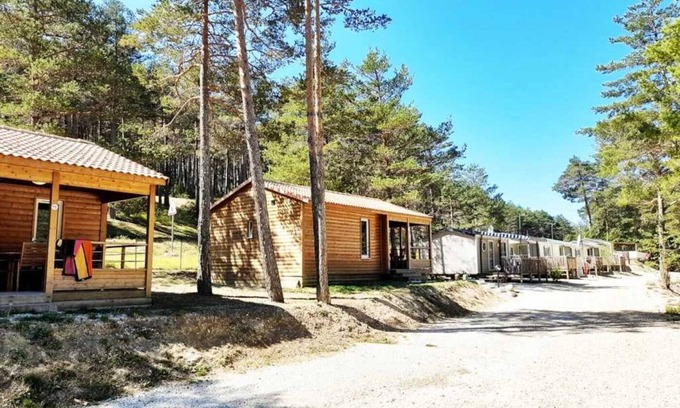 Saint-Auban Ski Chalet | Chalet 2 étoiles - Piscine - ccbaeib