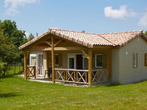 La Chapelle-Hermier Ski Chalet | Chalet 3 chambres avec piscine chauffée, proche Lac du Jaunay et plages de Saint-Gilles-Croix-de-Vie - FR-1-783-23