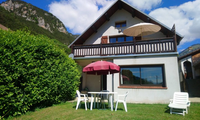 Saint-Martin-Vesubie Ski Chalet | Chalet 3 Pièces au Calme Alpes du Sud Mercantour