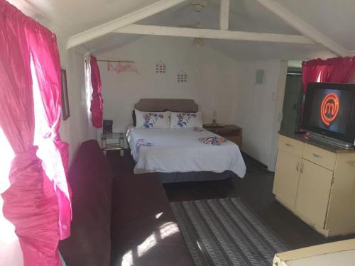 Broederstroom Ski Chalet | Chalet 5 At Cynthias Country