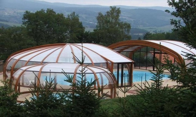 Blavignac Ski Chalet | Chalet '6 Personnes Genet Semaine' with Mountain View, Shared Pool and Wi-Fi