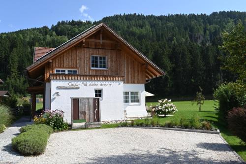 Oeblarn House | Chalet - Apartment - Mit Liebe dekoriert