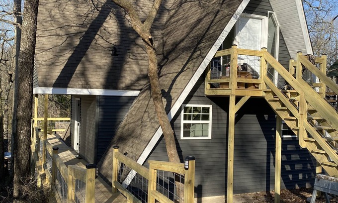 Marble Falls Ski Chalet | Chalet at the Falls