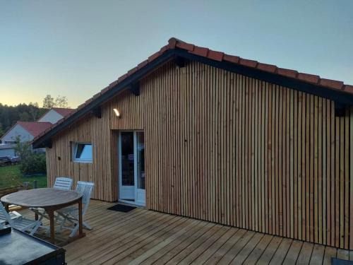 Aydat Ski Chalet | Chalet au bord du lac