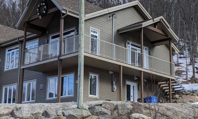 L'Anse-Saint-Jean Ski Chalet | Chalet Au petit Edouard (Mount Edouard)