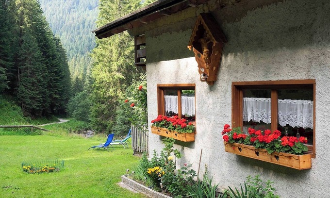 Canal San Bovo House | Chalet 'Baita Florinda' with Mountain View, Garden & Wi-Fi
