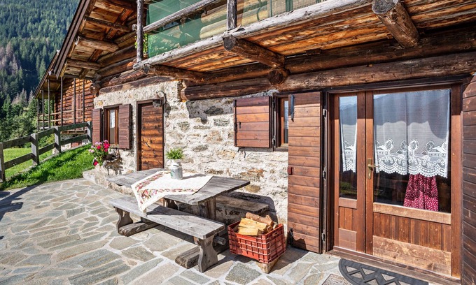 Primiero San Martino di Castrozza Ski Chalet | Chalet 'Baita Valmesta' with Mountain View, Private Terrace and Private Garden