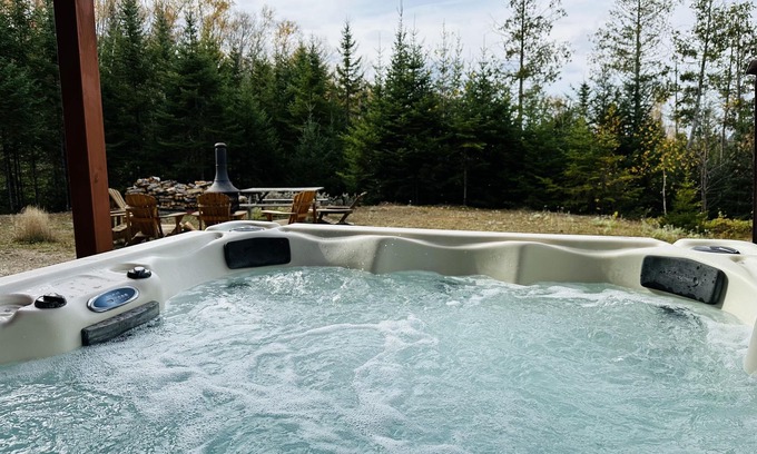 Nominingue Cottage | Chalet Belle Cordélia with Spa and AC