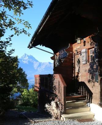 Les Posses-sur-Bex Ski Chalet | Chalet Blanche Neige
