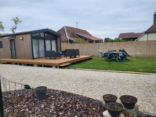Torcy-le-Petit Apartment | Chalet bois