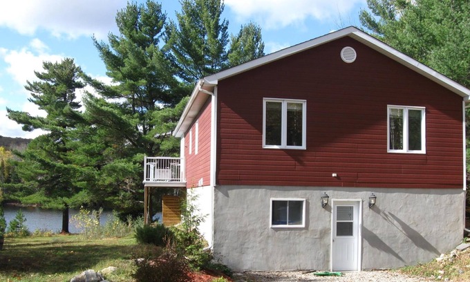 Saint-Alphonse-Rodriguez Ski Chalet | CHALET À LOUER-COTTAGE FOR RENT