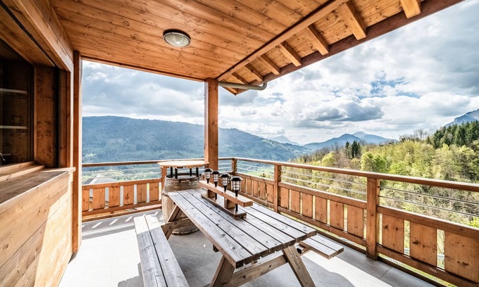 Verchaix Ski Chalet | Chalet 'Célestine 7 Bedrooms - Sauna' with Mountain View, Private Terrace and Wi-Fi