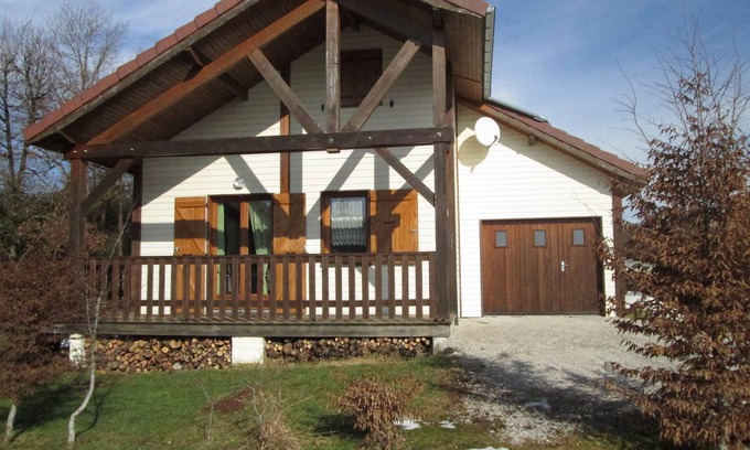 Moirans-en-Montagne Ski Chalet | Chalet Classé 3 Étoiles par L'office du Tourisme du Jura, 6/8 Personnes