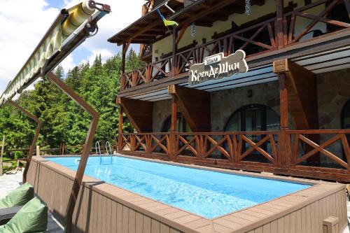 Palyanytsya Hotel | Chalet CrepDeChine Hotel