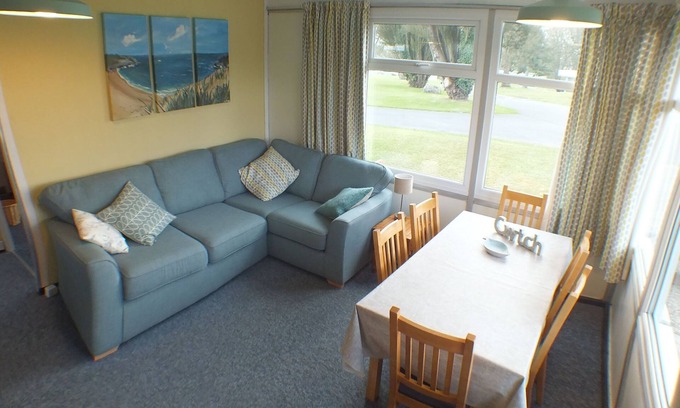 Haverfordwest Ski Chalet | Chalet Cwtch, a cosy 5 bed holiday cottage in Roch, Pembrokeshire
