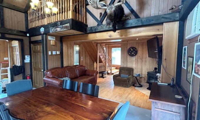 Saint-Malo Ski Chalet | Chalet de 5 Chambres - Cantons-de-l' Est