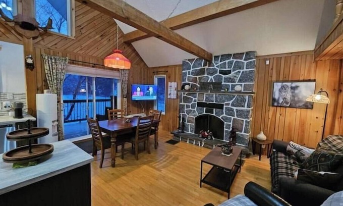 Lac-du-Cerf Ski Chalet | .Chalet de la Baie - du-Cerf