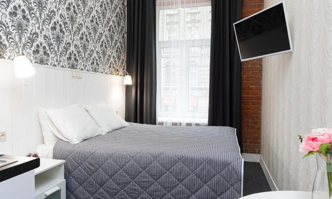 Vladimirskiy Apartment | Chalet de Provence Kolokolnaya