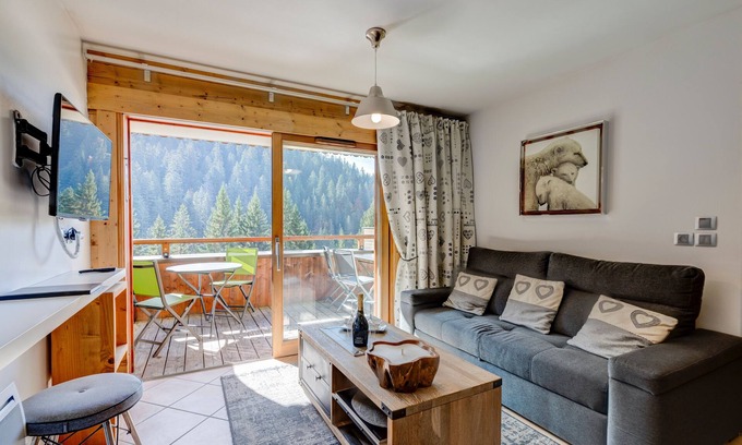 Cohennoz Apartment | Chalet des Oursons - Two Bedroom Apartment, Sleeps 5