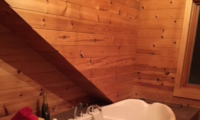Wentworth-Nord Ski Chalet | Chalet du Comte Dracula