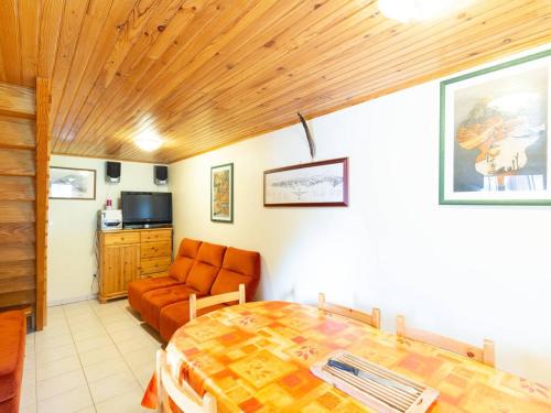 Loudervielle Ski Chalet | Chalet duplex à Peyragudes: 6 pers, 3 ch, BBQ, accès sentiers, Skyvall et services en option - FR-1-695-48