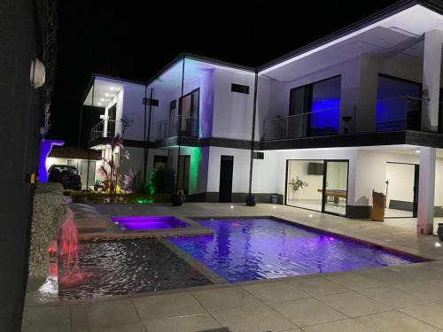 Armenia House | Chalet El Pilar Bacelona Quindio
