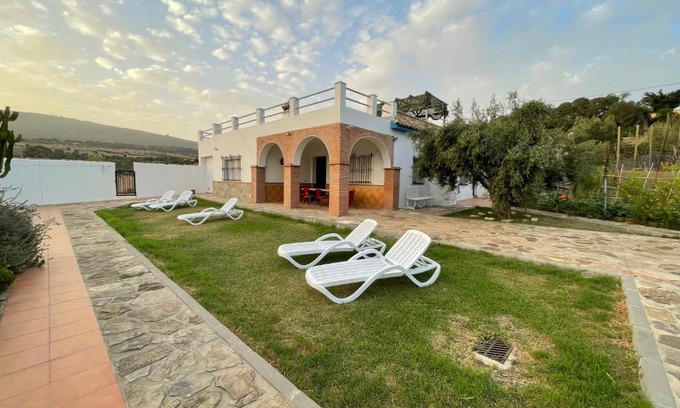 Bolonia House | Chalet en la playa de Bolonia