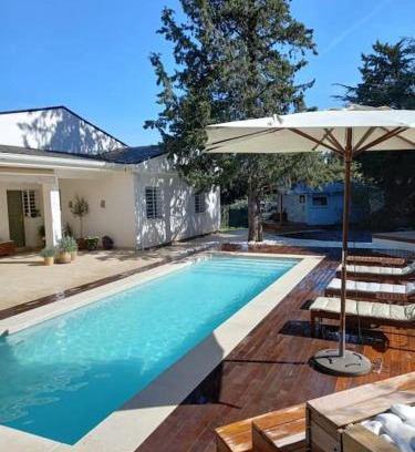 Valdemorillo Villa | Chalet familiar con piscina