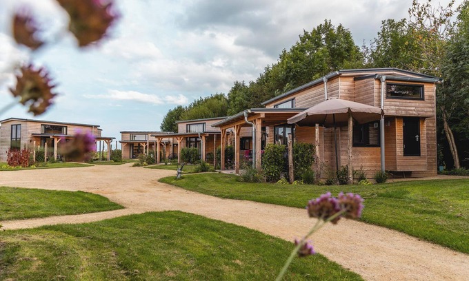 Vleteren House | Chalet for 4 persons with a terrace