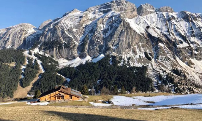 Mont-Saxonnex Ski Chalet | Chalet 'Grand - Coeur De La Montagne' with Mountain View, Private Terrace and Wi-Fi