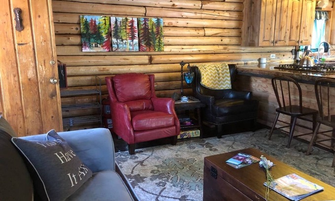 Island Park Cabin | Chalet in forest sleeps 6