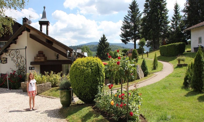 Le Thillot Ski Chalet | Chalet in France with Pool & Jacuzzi