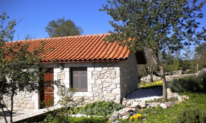 Fokiano House | Chalet in Leonidio near Mount Parnon