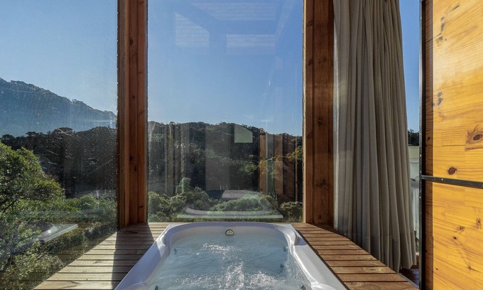 Anitapolis Cabin | Chalet in Mountains With Magnificent Views Vst017