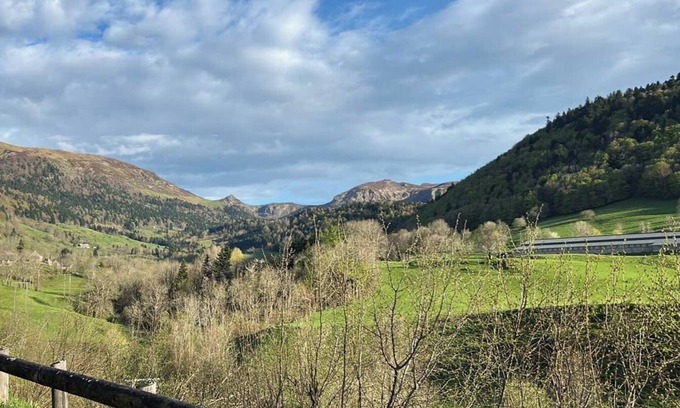 Le Falgoux Ski Chalet | Chalet in the mountains, at the foot of Puy Mary,