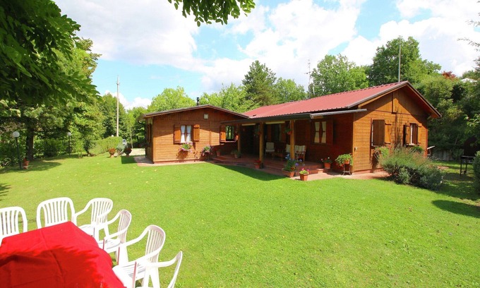 Citta di Castello Ski Chalet | Chalet in Umbria with Private Pool