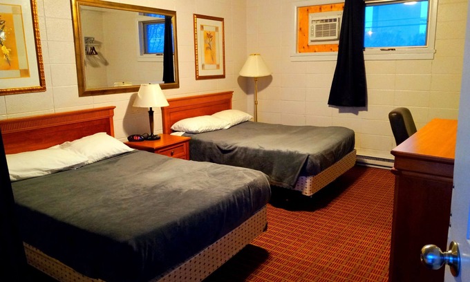 Dryden Hotel | Chalet Inn Motel